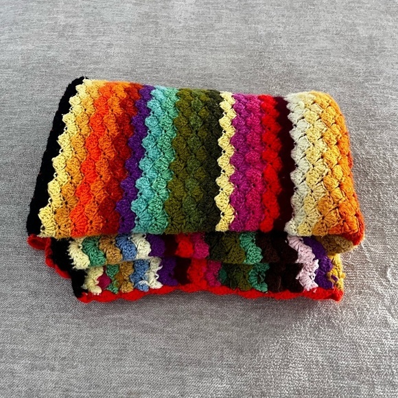 Handmade Crochet Afghan Blanket Multicolor Shell Stitch rainbow - Picture 6 of 7